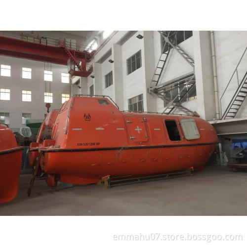 Marine emergency working life boat for children and old man
